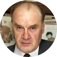 Витя Малеев в школе и дома